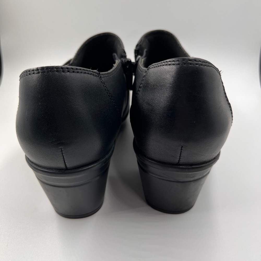 Clarks Collection Black Leather Button Side‎ Ankle Booties Women's Shoes - Picture 4 of 8